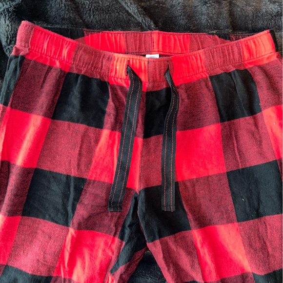 Old Navy Pyjama Black and Red Checkered Print Bottoms - Picture 3 of 4